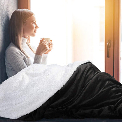 Cozy Black Fleece Sherpa Throw Blanket - Thick, Warm, and Velvety for Winter & Christmas (50 x 60 Inches)