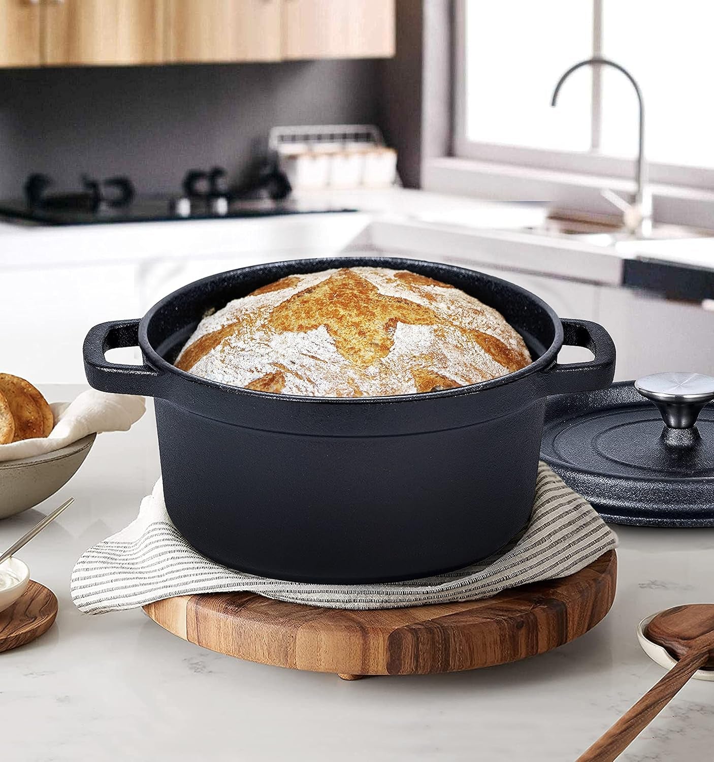 Elevate Your Cooking with Our 5.2 Quart Pre-Seasoned Cast Iron Dutch Oven - Perfect for Casseroles, Braising, and Induction Stovetops!